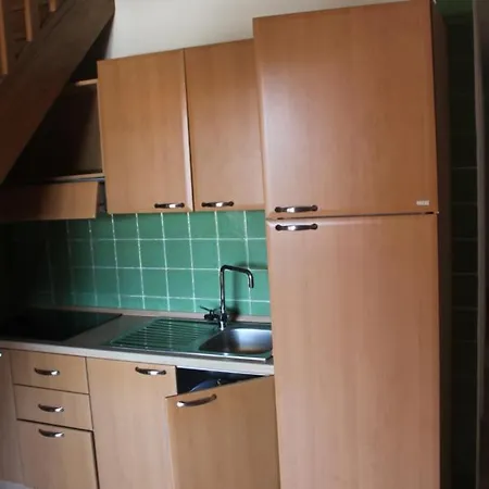 Διαμέρισμα Trilocale In Con Piscina A 200 M Dal Mare Linguizzetta