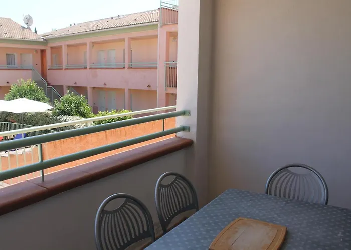 Trilocale In Con Piscina A 200 M Dal Mare Apartamento *