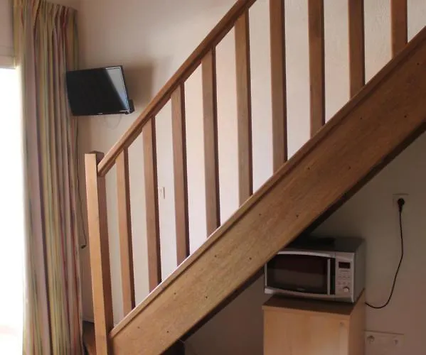 Trilocale In Con Piscina A 200 M Dal Mare Apartamento