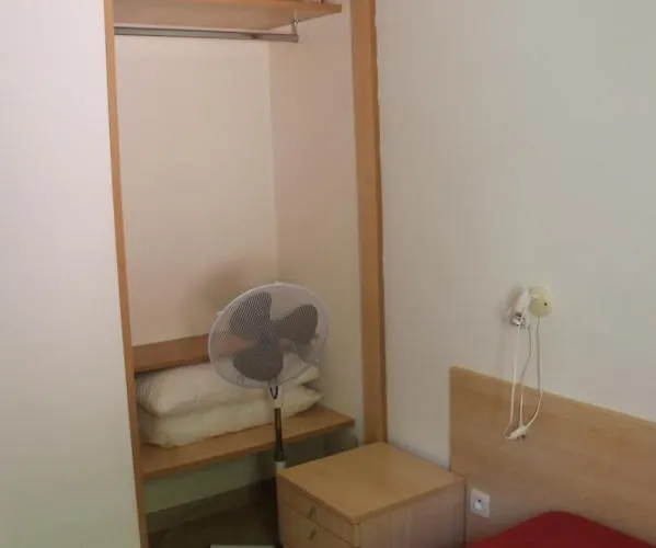 Apartamento Trilocale In Con Piscina A 200 M Dal Mare *